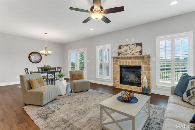 506 Columbia Downs Drive, Lake St Louis, MO 63367