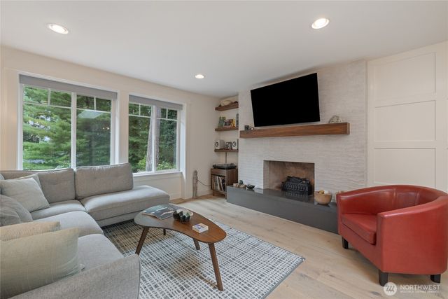 3617 12th Avenue NW, Gig Harbor, WA 98335