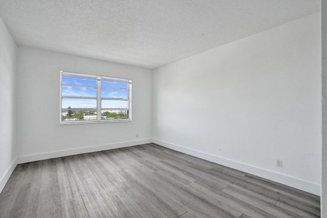 900 NE 18th Avenue 1004, Fort Lauderdale, FL 33304