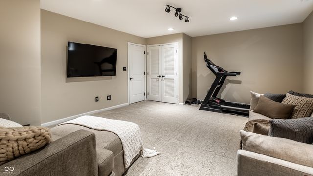 13079 Saxony Boulevard, Fishers, IN 46037