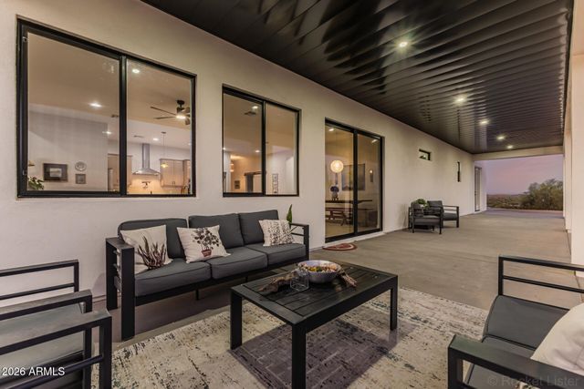 7253 W AVRAM Place, San Tan Valley, AZ 85144