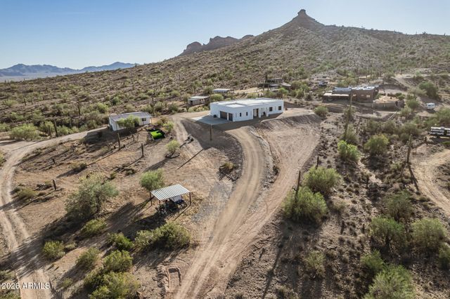 7253 W AVRAM Place, San Tan Valley, AZ 85144