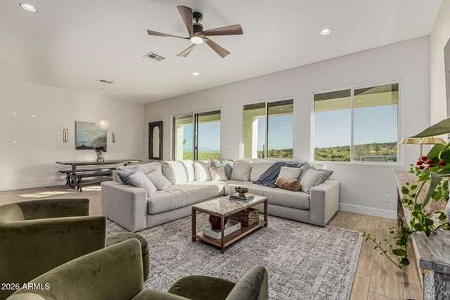 7253 W AVRAM Place, San Tan Valley, AZ 85144