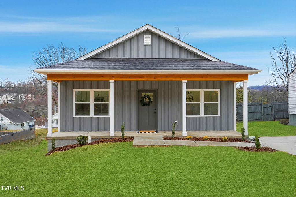 2641 Anderson Street, Bristol, TN 37620