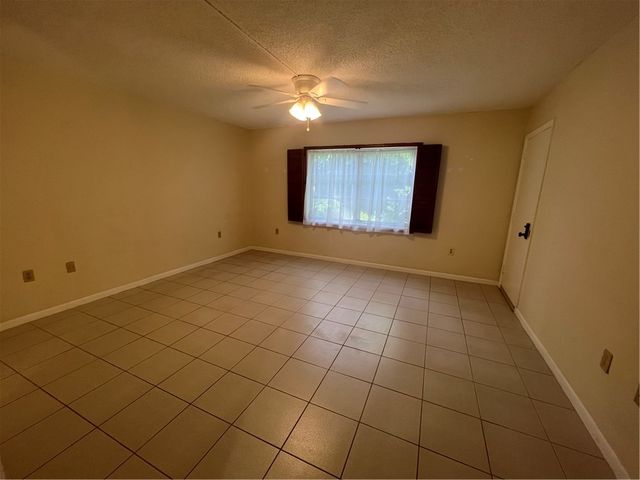 800 Coquina Lane 105, Vero Beach, FL 32963