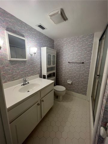 800 Coquina Lane 105, Vero Beach, FL 32963