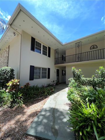 800 Coquina Lane 105, Vero Beach, FL 32963