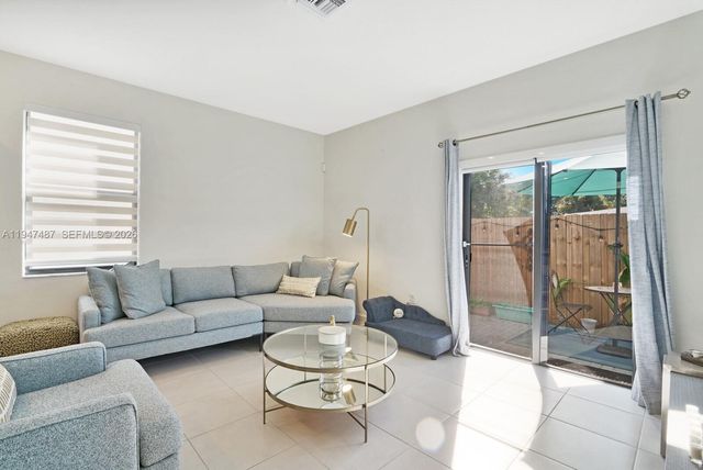 1526 SW 29th St, Fort Lauderdale, FL 33315