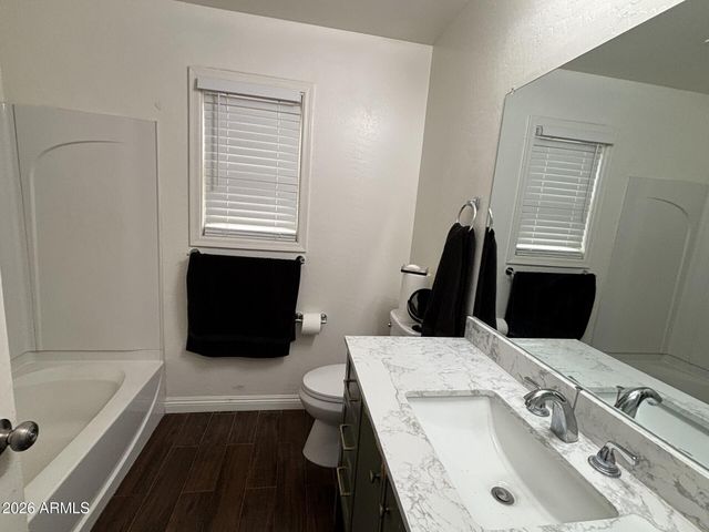 2239 E BOWKER Street, Phoenix, AZ 85040