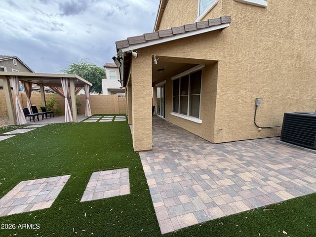 2239 E BOWKER Street, Phoenix, AZ 85040