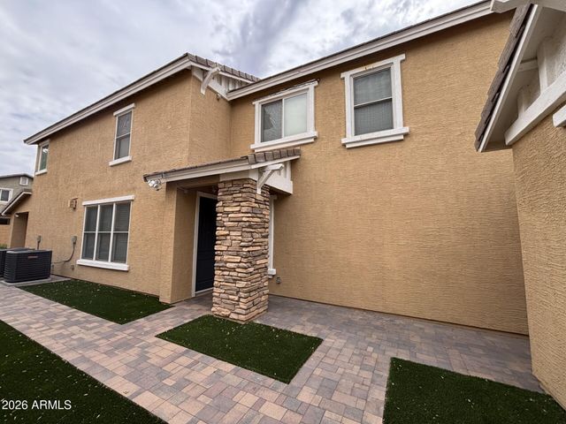 2239 E BOWKER Street, Phoenix, AZ 85040