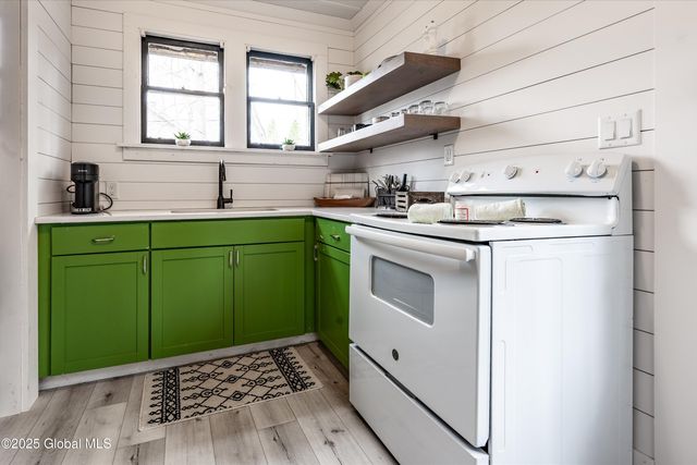 1102 Route 9P, Saratoga Springs, NY 12866