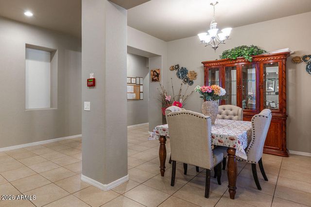 18074 W TURNEY Avenue, Goodyear, AZ 85395