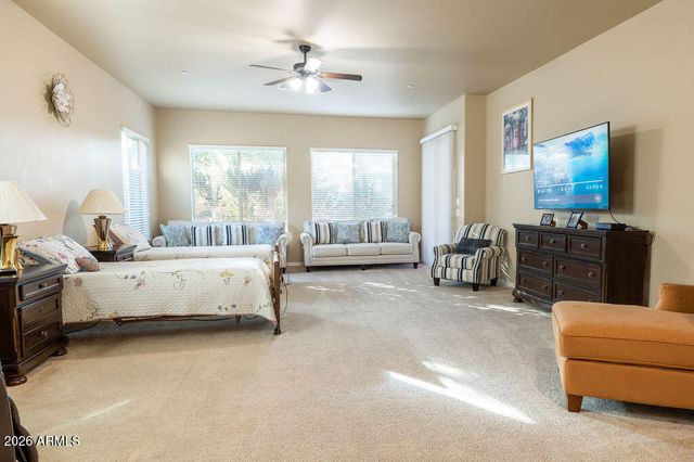 18074 W TURNEY Avenue, Goodyear, AZ 85395