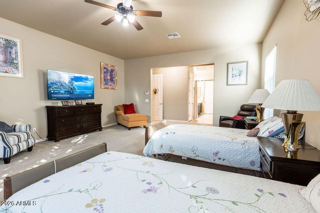 18074 W TURNEY Avenue, Goodyear, AZ 85395