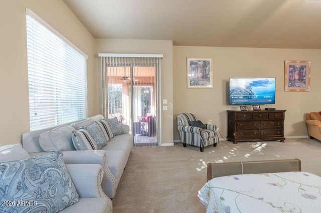 18074 W TURNEY Avenue, Goodyear, AZ 85395