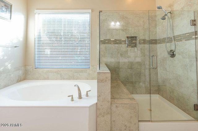18074 W TURNEY Avenue, Goodyear, AZ 85395