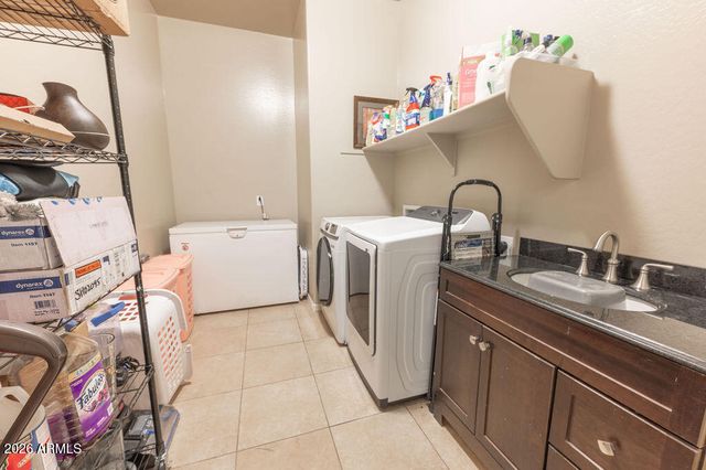 18074 W TURNEY Avenue, Goodyear, AZ 85395
