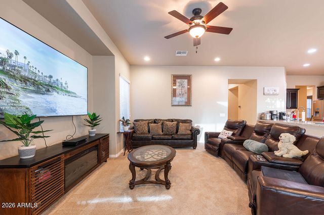 18074 W TURNEY Avenue, Goodyear, AZ 85395