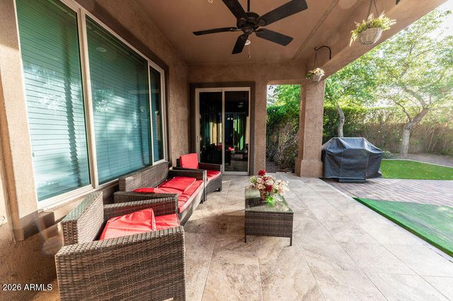 18074 W TURNEY Avenue, Goodyear, AZ 85395
