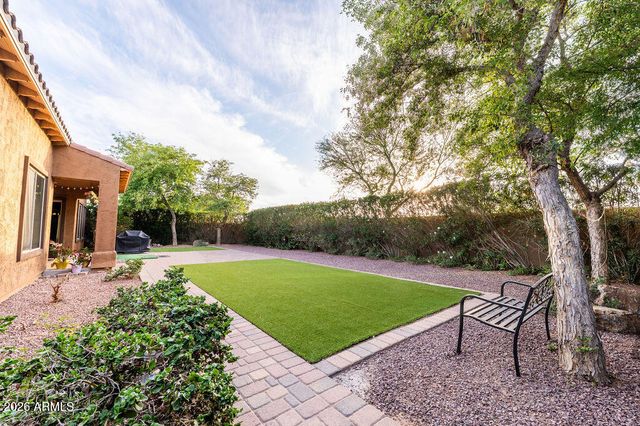 18074 W TURNEY Avenue, Goodyear, AZ 85395