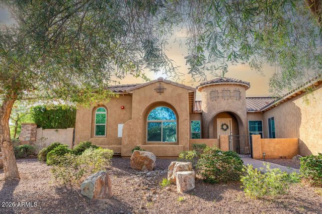 18074 W TURNEY Avenue, Goodyear, AZ 85395