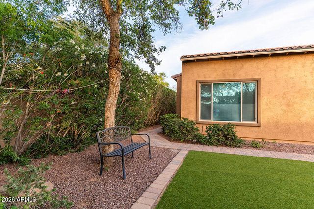 18074 W TURNEY Avenue, Goodyear, AZ 85395