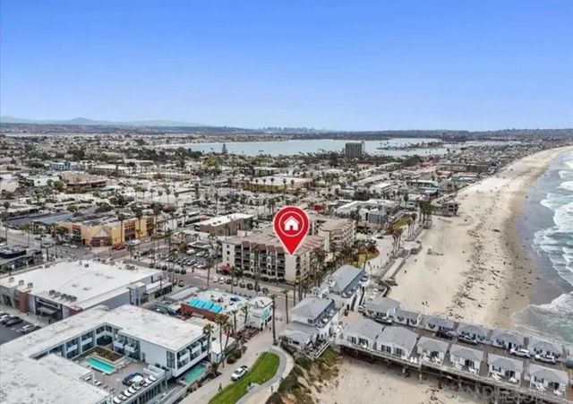 4465 Ocean Front 4, San Diego, CA 92109