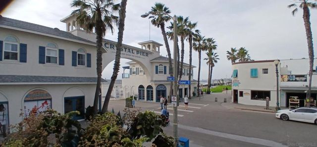 4465 Ocean Front 4, San Diego, CA 92109