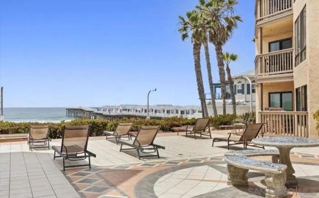 4465 Ocean Front 4, San Diego, CA 92109