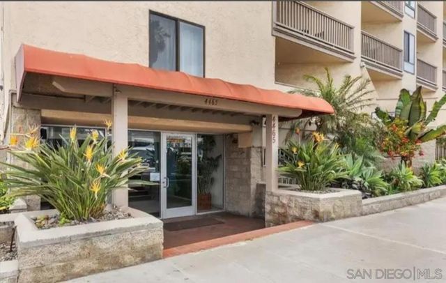4465 Ocean Front 4, San Diego, CA 92109