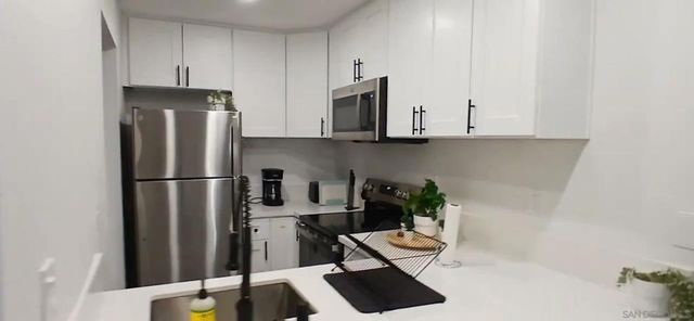 4465 Ocean Front 4, San Diego, CA 92109