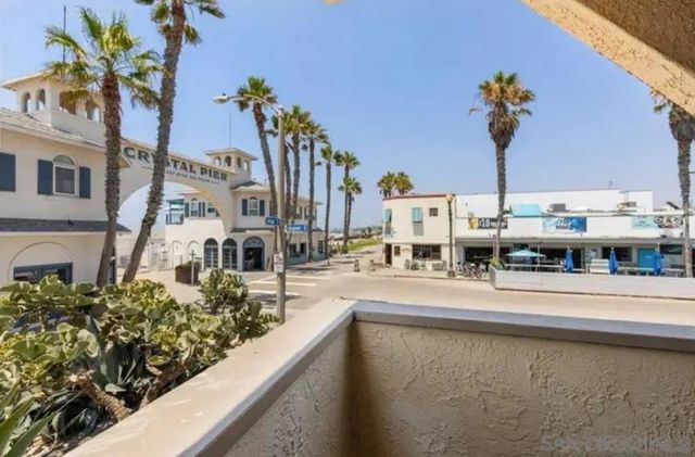 4465 Ocean Front 4, San Diego, CA 92109