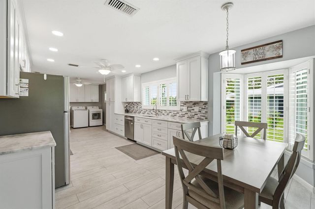 2773 SE Pine Valley Street, Port St. Lucie, FL 34952