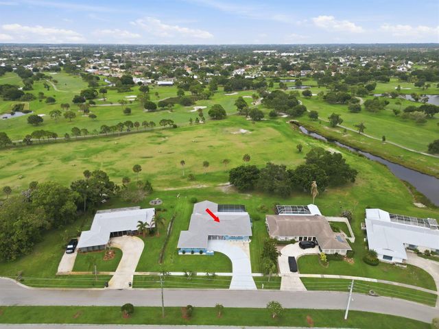 2773 SE Pine Valley Street, Port St. Lucie, FL 34952