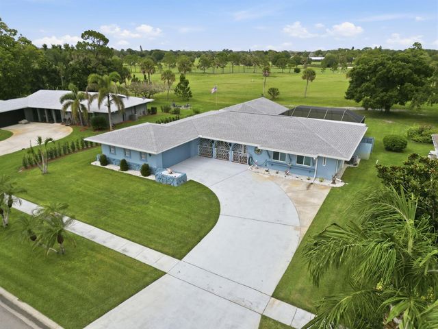 2773 SE Pine Valley Street, Port St. Lucie, FL 34952