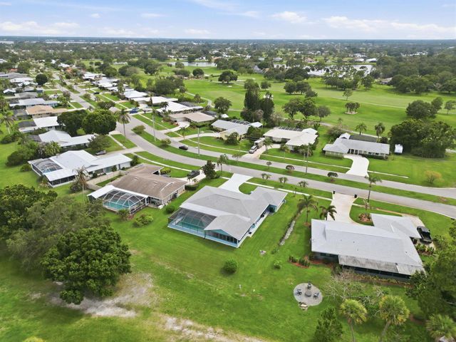 2773 SE Pine Valley Street, Port St. Lucie, FL 34952