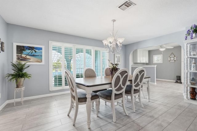 2773 SE Pine Valley Street, Port St. Lucie, FL 34952