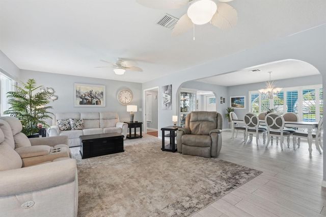 2773 SE Pine Valley Street, Port St. Lucie, FL 34952
