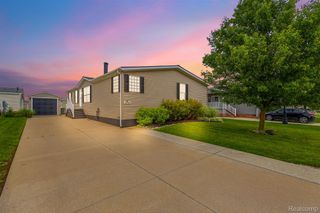 57510 Old Red Ln, Lenox Township, MI 48048