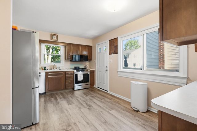 614 HIGHLAND TER, Holmes, PA 19043