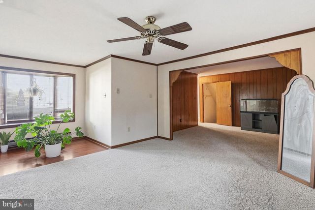 614 HIGHLAND TER, Holmes, PA 19043