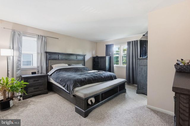 614 HIGHLAND TER, Holmes, PA 19043
