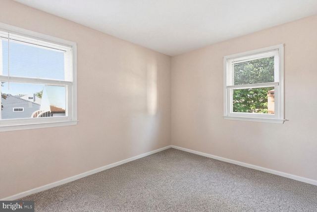 614 HIGHLAND TER, Holmes, PA 19043