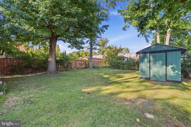 614 HIGHLAND TER, Holmes, PA 19043