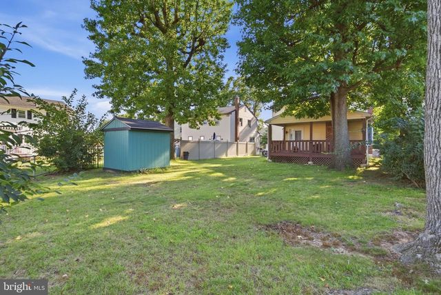 614 HIGHLAND TER, Holmes, PA 19043