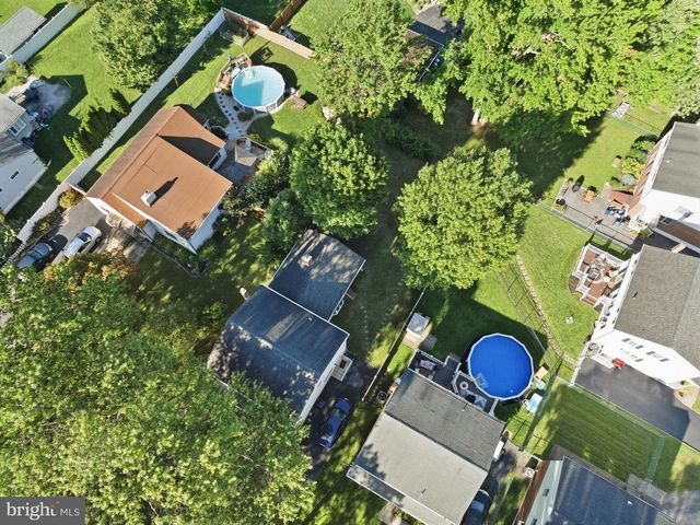 614 HIGHLAND TER, Holmes, PA 19043