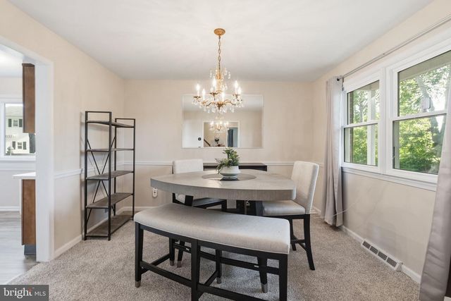 614 HIGHLAND TER, Holmes, PA 19043