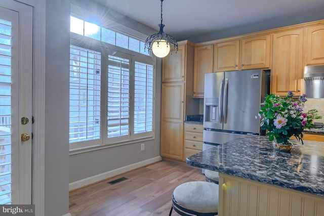 4912 WAPLE LN, Alexandria, VA 22304