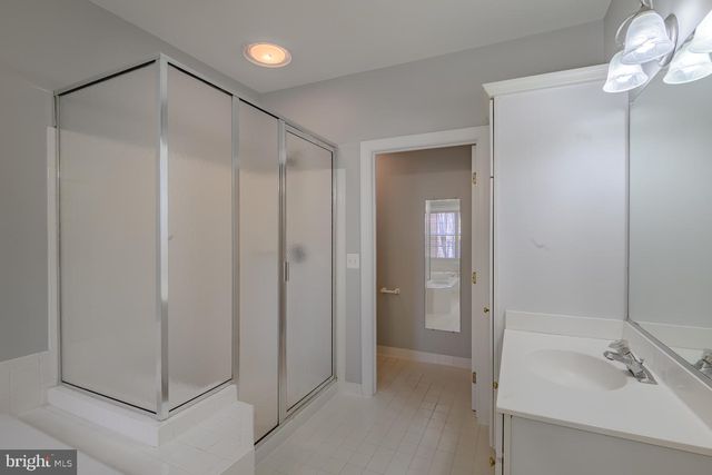 4912 WAPLE LN, Alexandria, VA 22304